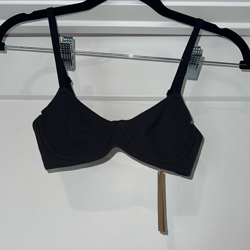 Skims Black Underwire Bra